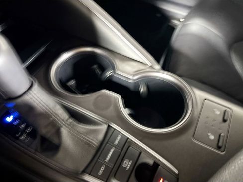 Used 2024 Toyota Camry XSE image 15