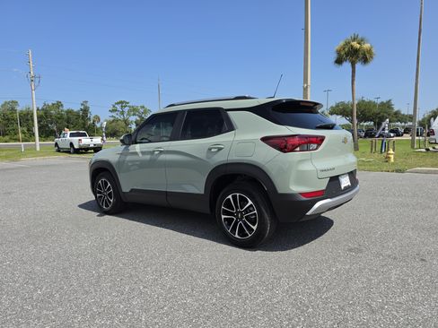 New 2026 Chevrolet TrailBlazer LT w/ LT Cold Weather Package FWD image 8