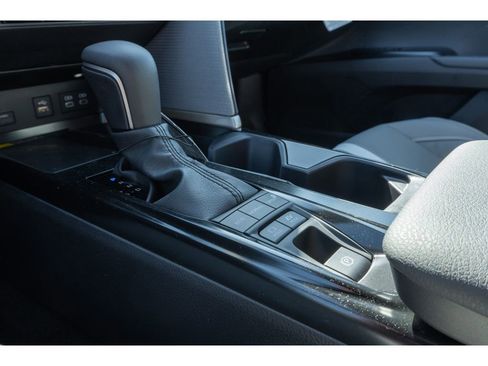 Used 2026 Toyota Camry SE w/ Convenience Package image 24