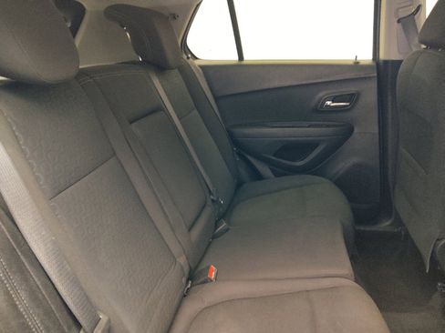 Used 2020 Chevrolet Trax LS w/ Tint and Cruise Package FWD image 19