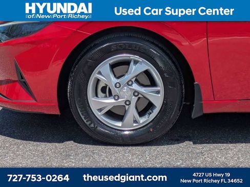 Used 2023 Hyundai Elantra SE FWD image 10