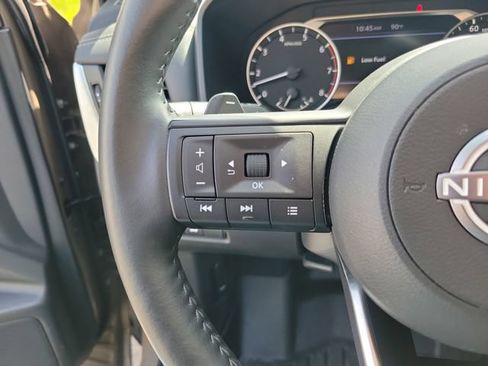 Used 2024 Nissan Rogue SV w/ SV Premium Package AWD/4WD image 24