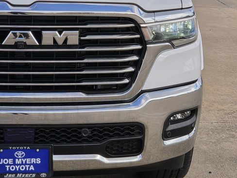 Used 2026 RAM 1500 Laramie AWD/4WD image 4