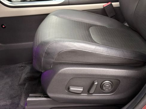 Used 2024 Kia Carnival SX Prestige FWD image 16