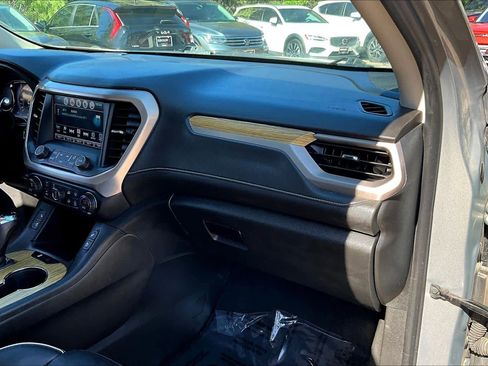 Used 2019 GMC Acadia Denali image 19