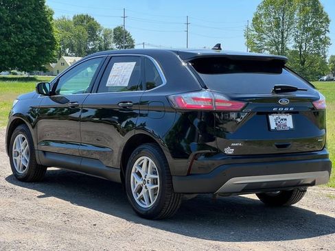 Certified 2023 Ford Edge SEL AWD/4WD image 10