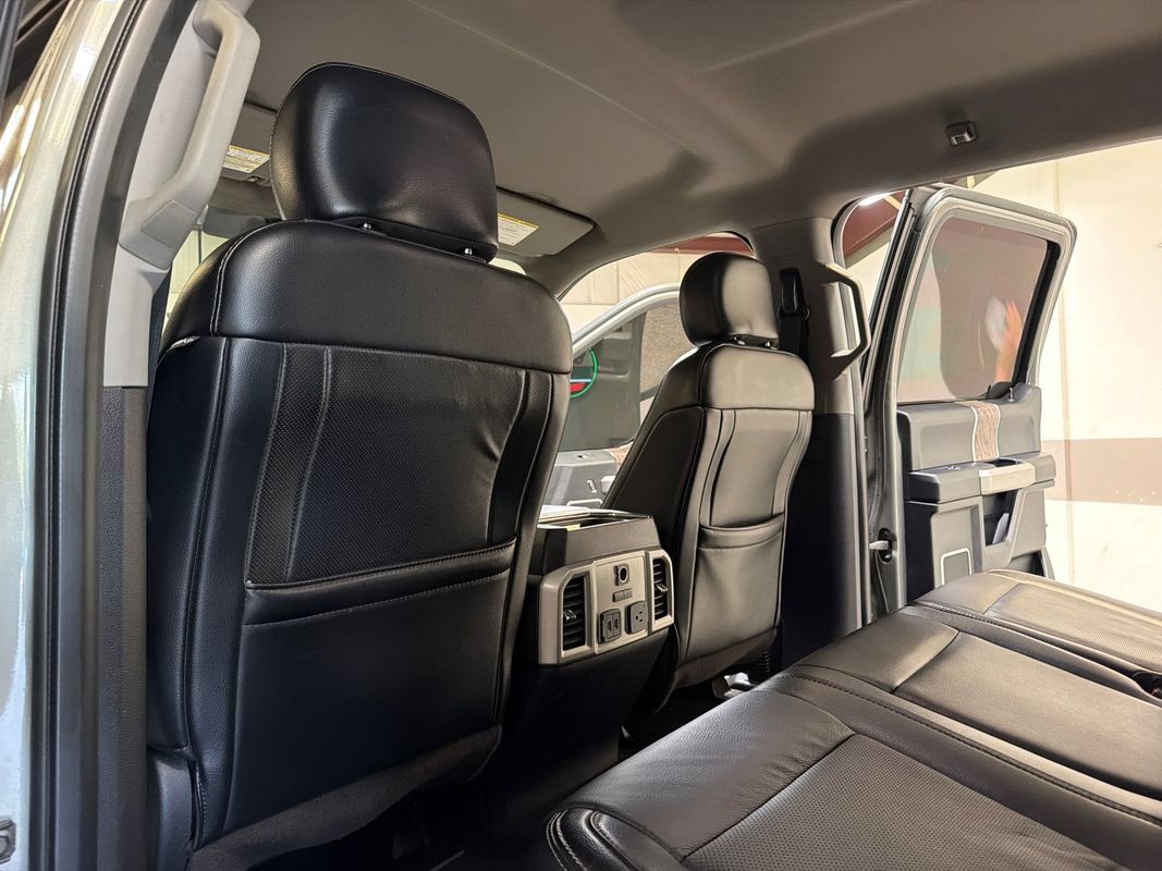 Used 2019 Ford F250 Lariat w/ Lariat Ultimate Package AWD/4WD image 36