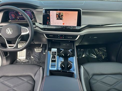 New 2026 Volkswagen Atlas Peak Edition image 26