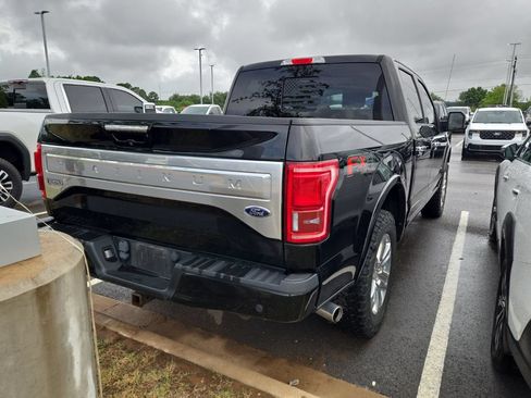 Used 2017 Ford F150 Platinum w/ Equipment Group 701A Luxury AWD/4WD image 3