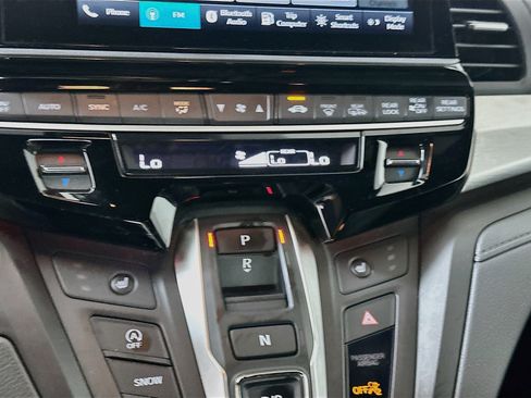 Used 2025 Honda Odyssey Sport-L image 22