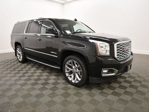 Used 2020 GMC Yukon XL Denali w/ Open Road Package AWD/4WD image 10
