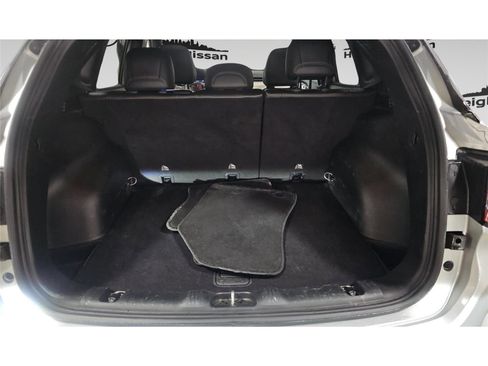 Used 2025 Jeep Compass Limited AWD/4WD image 17