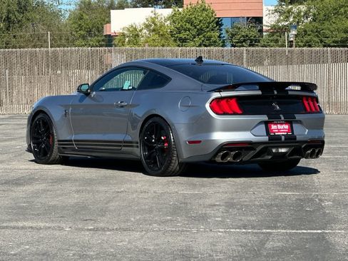 Certified 2021 Ford Mustang Shelby GT500 w/ Technology Package RWD image 5