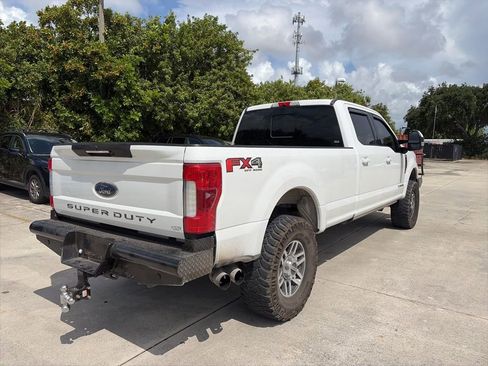 Used 2017 Ford F250 Lariat w/ Lariat Ultimate Package AWD/4WD image 3