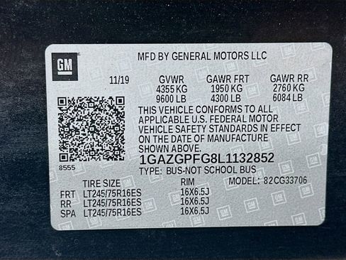 Used 2020 Chevrolet Express 3500 LT w/ LT Preferred Equipment Group image 35