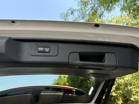 Used 2024 Toyota Grand Highlander AWD image 10