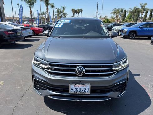 Used 2022 Volkswagen Tiguan SEL R-Line image 3