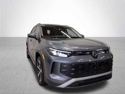 New 2026 Volkswagen Tiguan SE image 4