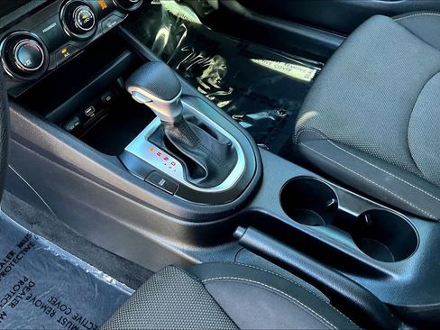 Used 2024 Kia Forte LXS w/ LXS Technology Package image 14