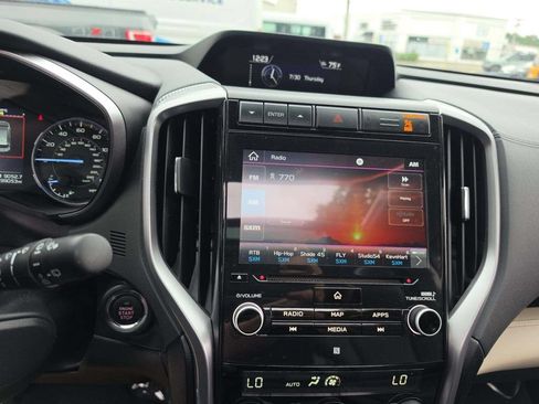 Used 2022 Subaru Ascent Limited w/ Technology Package AWD/4WD image 4