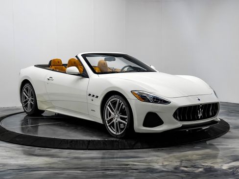 Used 2018 Maserati GranTurismo Sport image 26