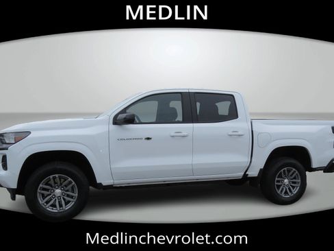Used 2024 Chevrolet Colorado LT w/ LT Convenience Package II image 5