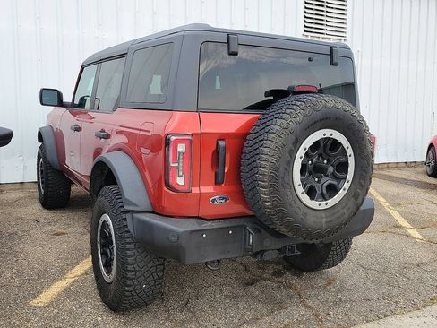 Used 2023 Ford Bronco Big Bend w/ Sasquatch Package AWD/4WD image 2