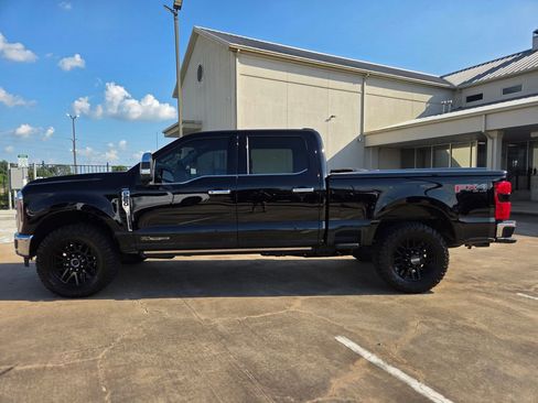 Used 2025 Ford F250 Lariat w/ Lariat Ultimate Package AWD/4WD image 8