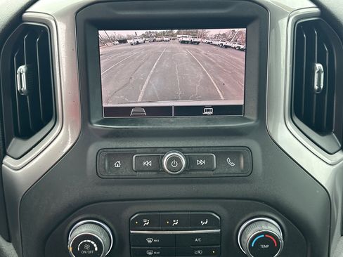 Certified 2022 Chevrolet Silverado 1500 Custom image 30