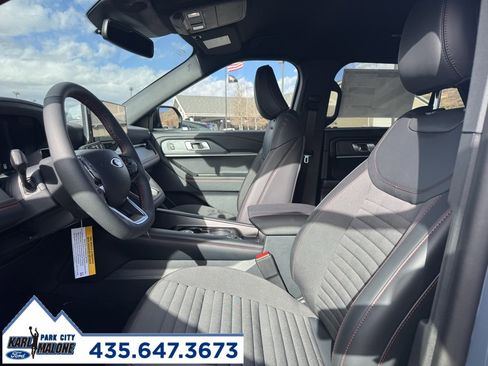 New 2026 Ford Explorer ST-Line w/ ST-Line Street Pack image 9