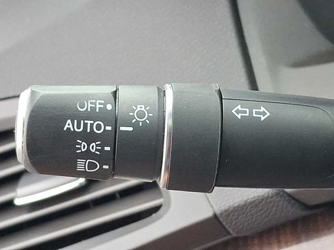 Used 2018 Acura MDX SH-AWD image 25