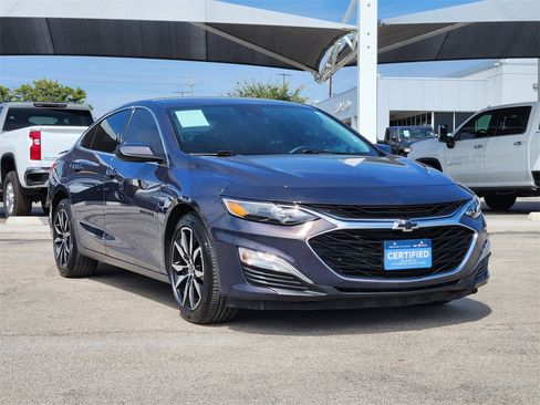 Used 2025 Chevrolet Malibu RS image 2