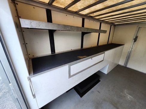 Used 2018 Ford E-350 and Econoline 350 Super Duty w/ Power Windows & Locks Group image 34