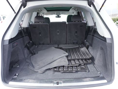 Used 2022 Audi Q7 3.0T Prestige image 12