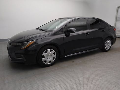 Used 2022 Toyota Corolla SE FWD image 2