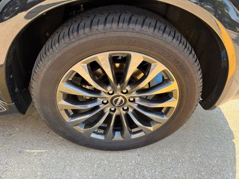 Used 2024 Nissan Armada Platinum w/ Captain's Chairs Package image 5