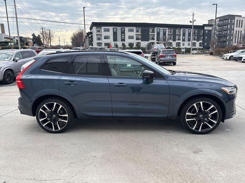 Certified 2023 Volvo XC60 B5 Ultimate w/ Climate Package image 8