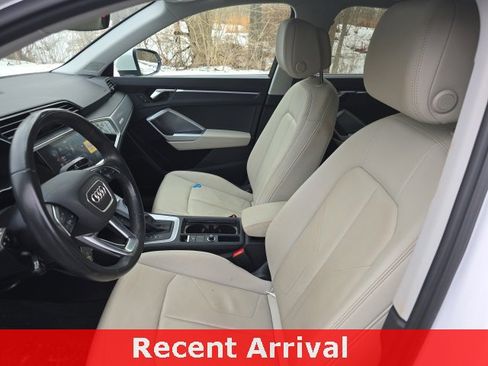 Used 2022 Audi Q3 2.0T Premium Plus w/ Premium Plus Package image 5