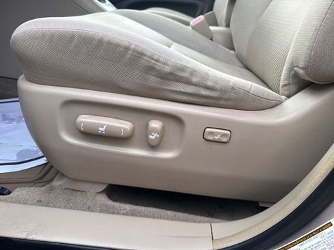 Used 2007 Toyota Highlander Base image 11