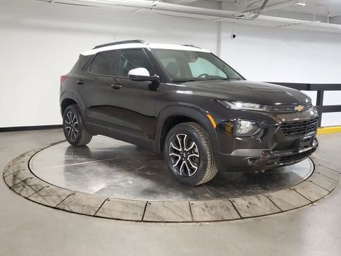 Used 2023 Chevrolet TrailBlazer ACTIV w/ Convenience Package image 4