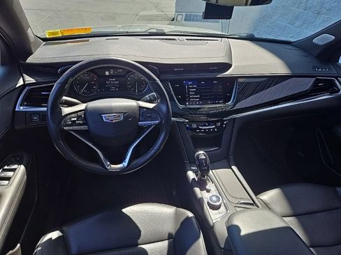 Certified 2024 Cadillac XT6 Premium Luxury AWD/4WD image 17