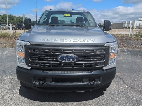 Used 2024 Ford F350 XL w/ 360-Degree Camera Package AWD/4WD image 2
