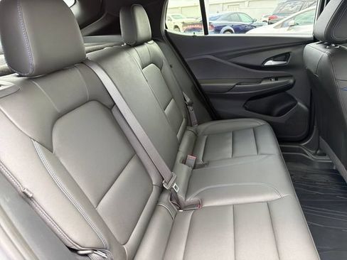 Used 2025 Buick Envista Sport Touring w/ Convenience I Package FWD image 28