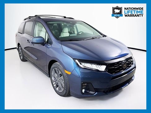New 2026 Honda Odyssey Touring image 1