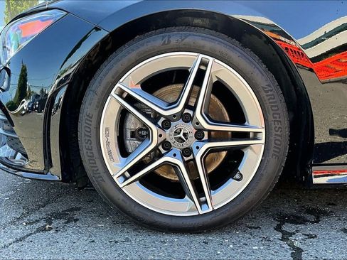 Used 2022 Mercedes-Benz CLA 250 4MATIC image 8