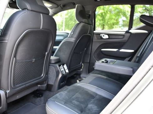 Used 2023 Volvo XC40 Recharge Plus AWD/4WD image 15