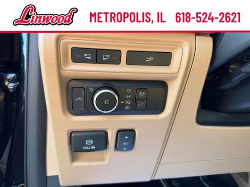 Used 2023 Ford F150 Lariat w/ Trailer Tow Package AWD/4WD image 16