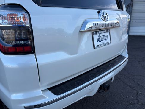 Used 2018 Toyota 4Runner Limited AWD/4WD image 28