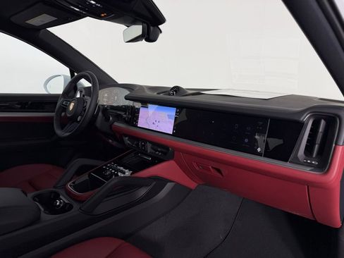New 2026 Porsche Cayenne Coupe AWD/4WD image 22