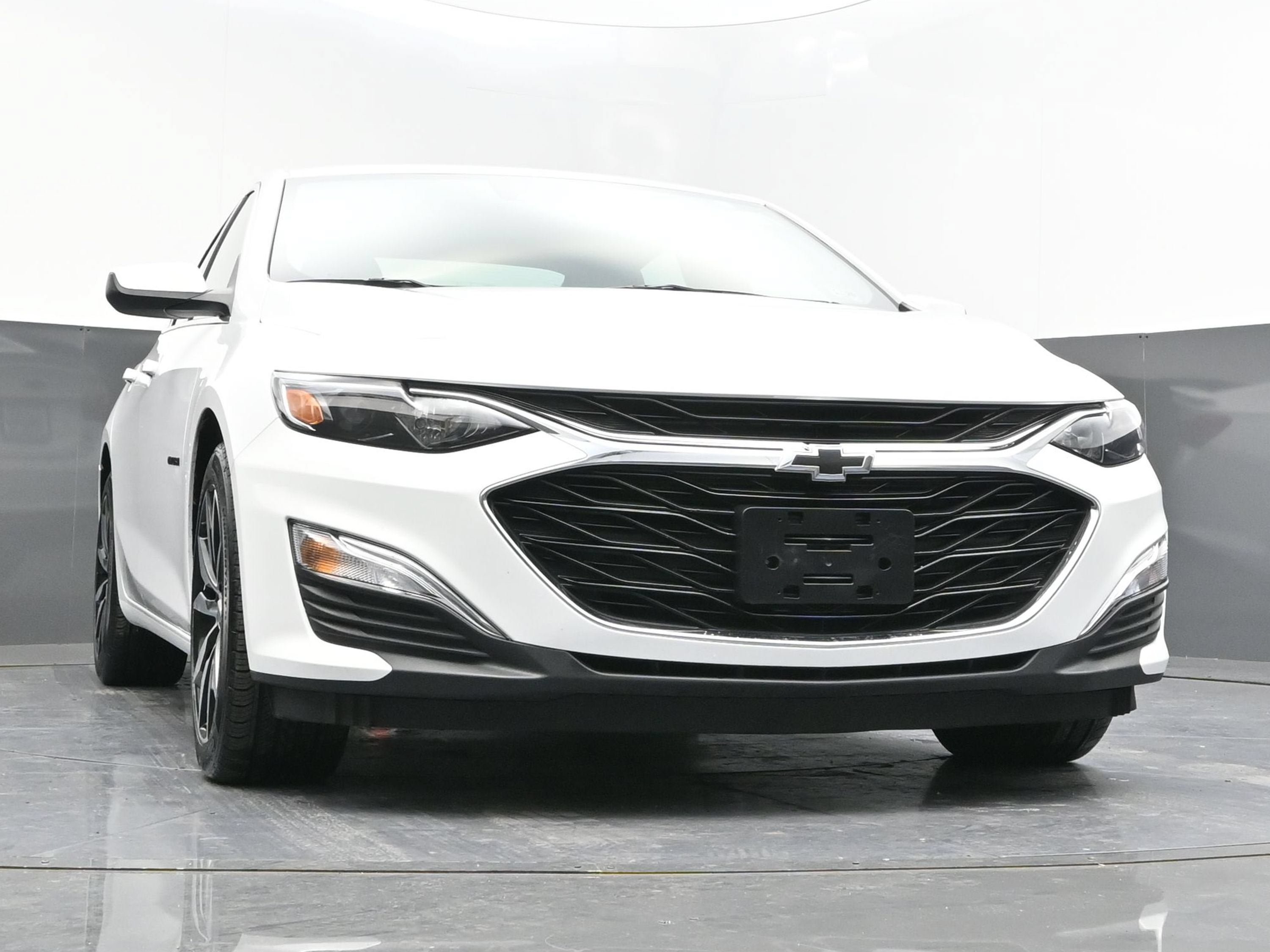 Certified 2024 Chevrolet Malibu RS FWD image 36